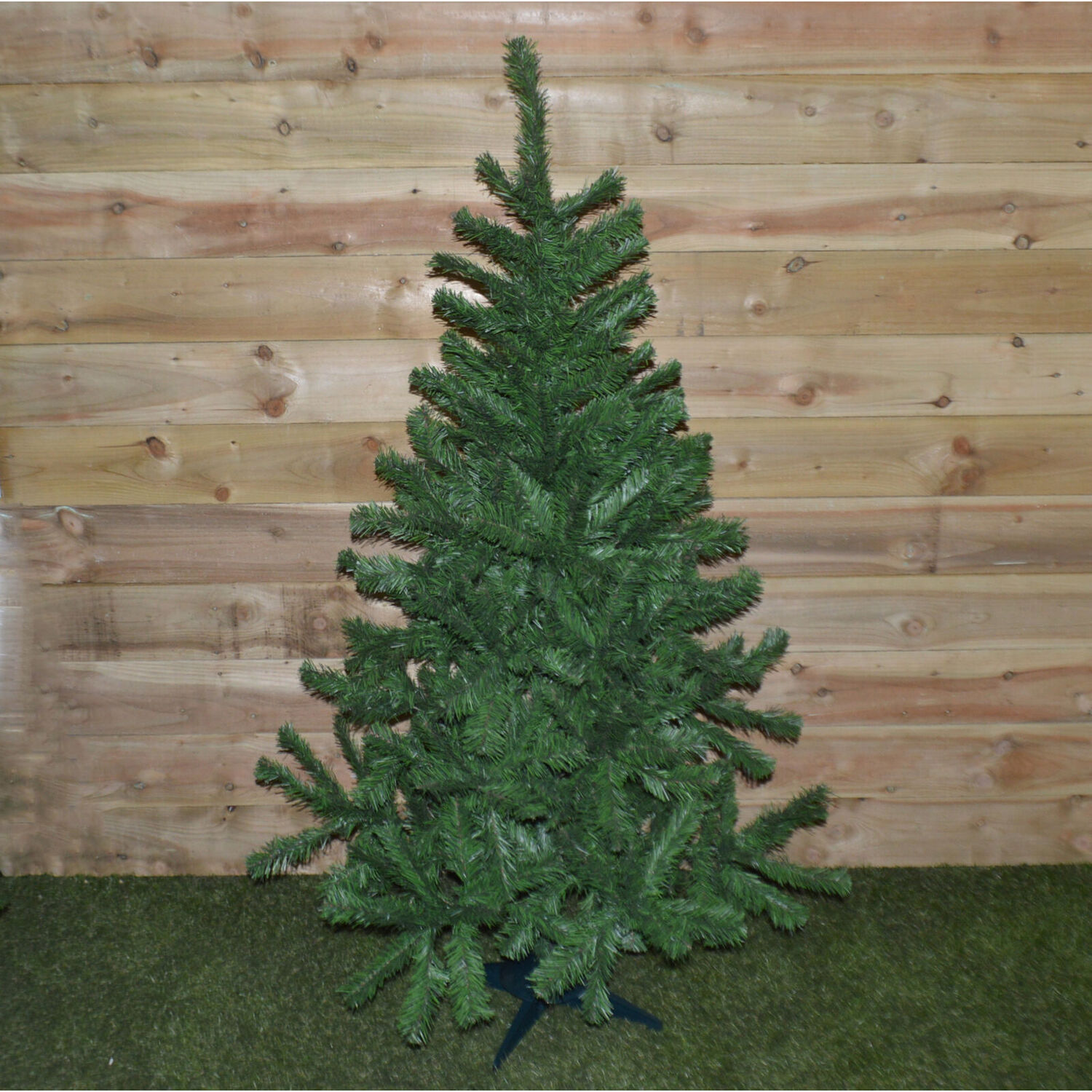 4ft Colorado Spruce Christmas Tree in Green with 287 tips - Green