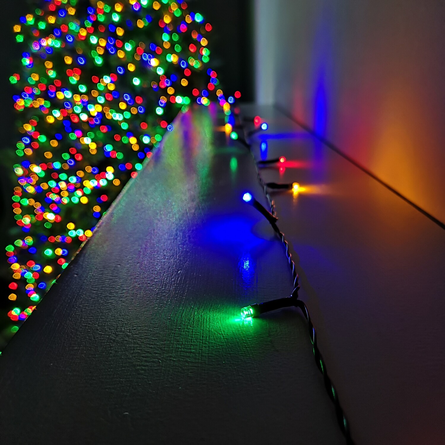Samuel Alexander 600 Led Premier Christmas Lights Inoutdoor Multitimer - Multicolour