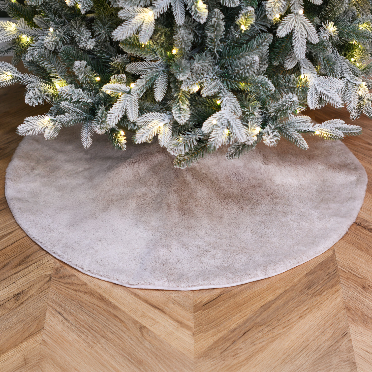 Faux Fur Tree Skirt