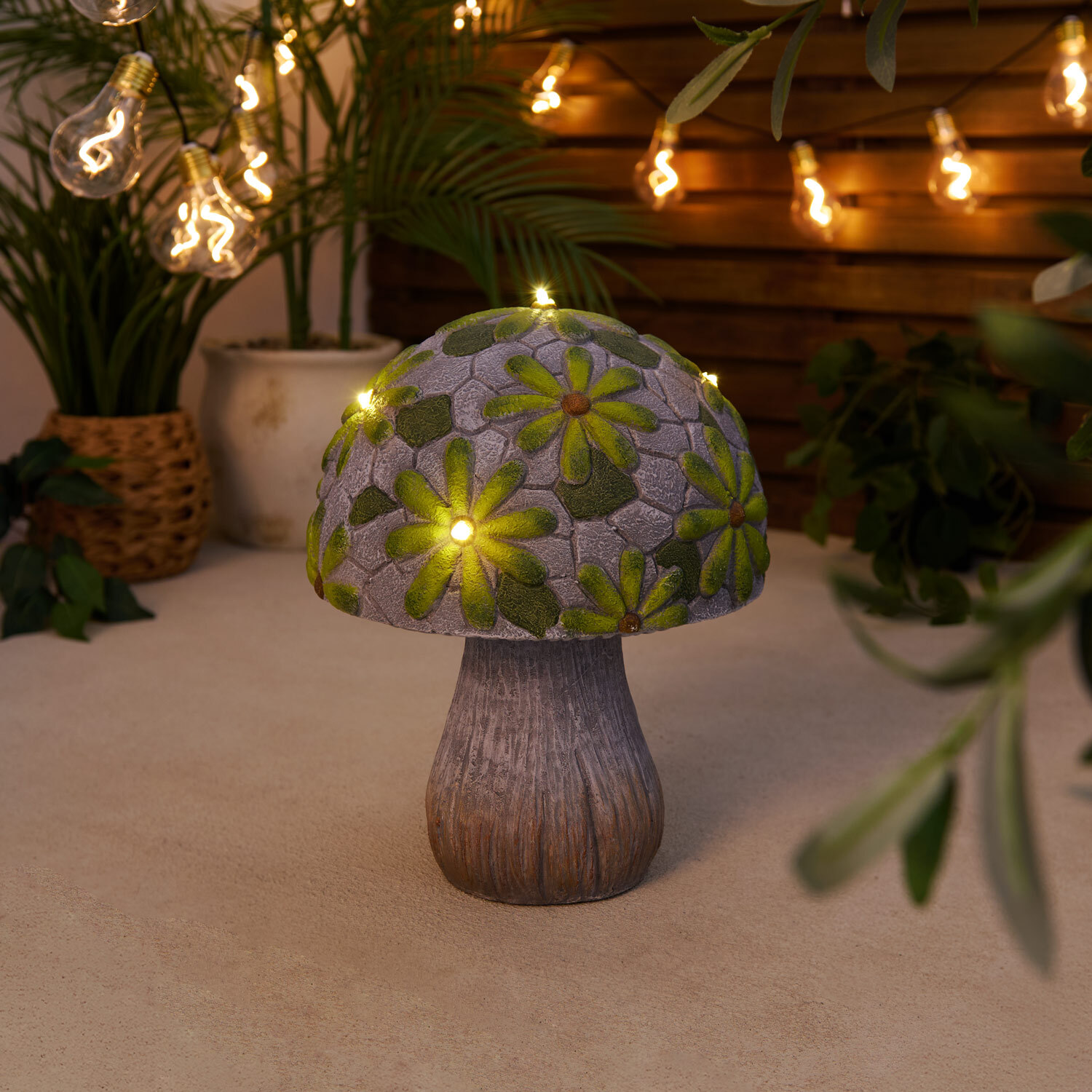 Image of Solar Mushroom Light