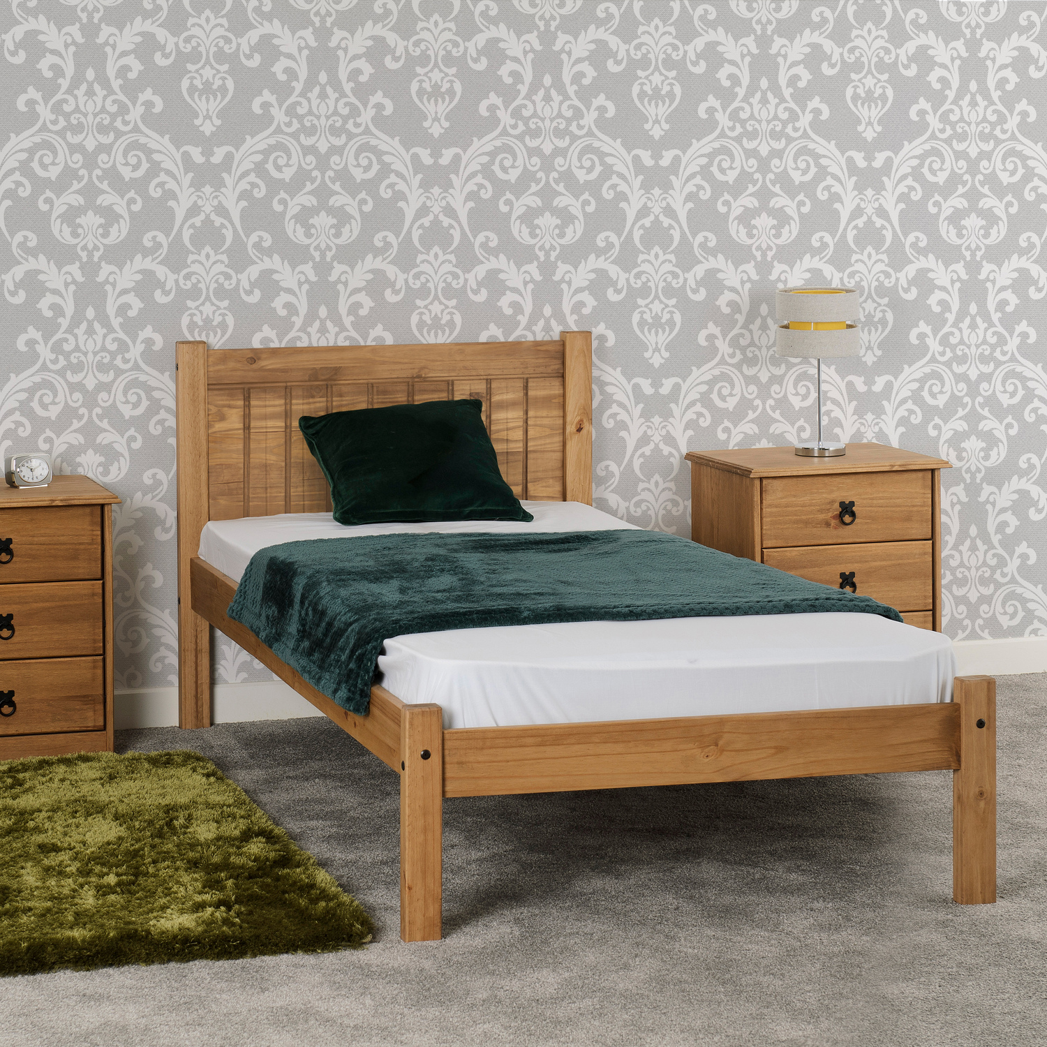 Seconique Maya 3' Bed - Distressed Waxed Pine, Brown