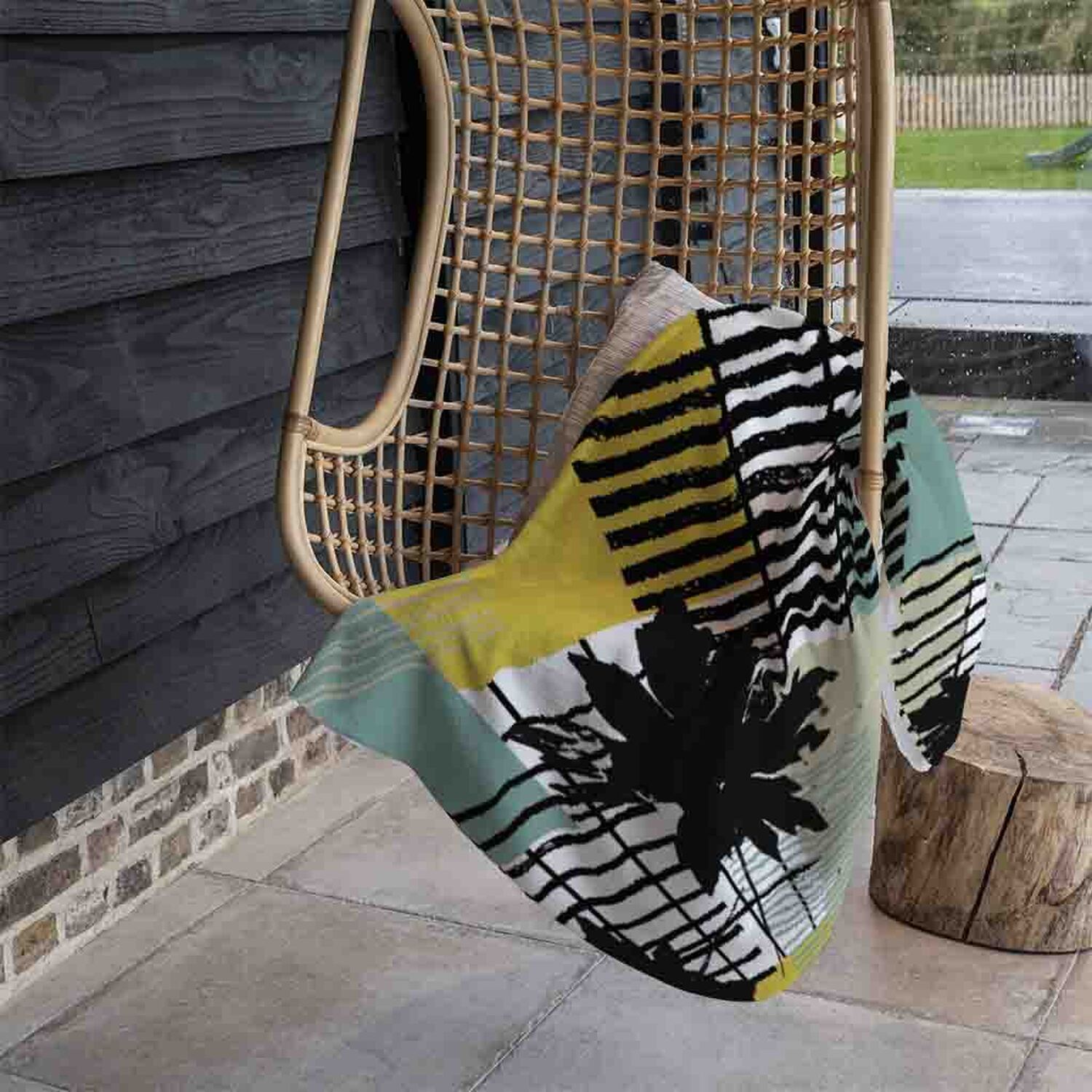 Geometric Shape  Leaf Print In Yellow  Green Blanket - Green