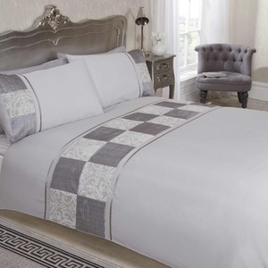 Batiste Checks Polycotton Duvet Set With Pillowcase