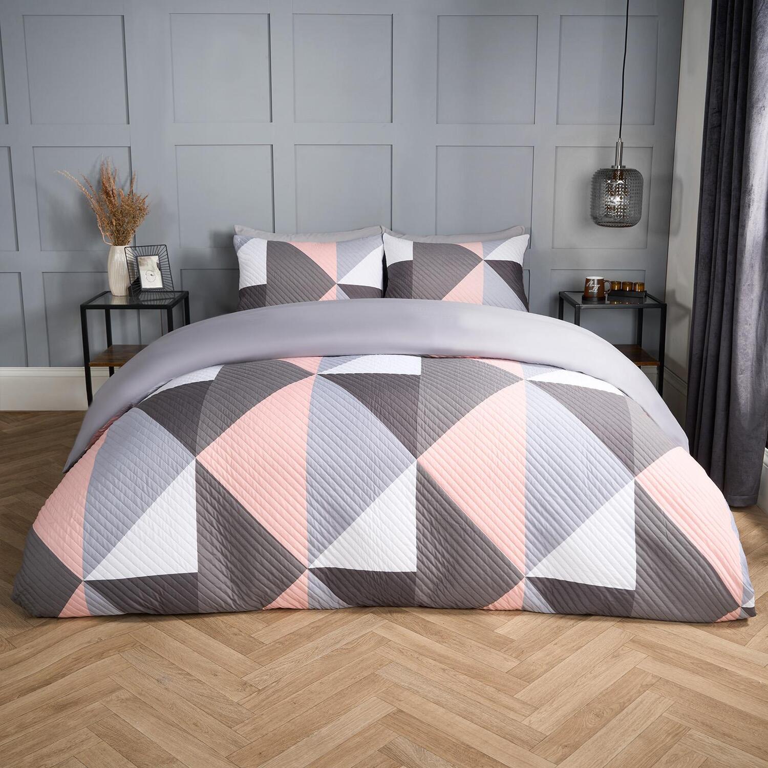 Ralph Geometric Pinsonic Duvet Set - Blush Pink Double