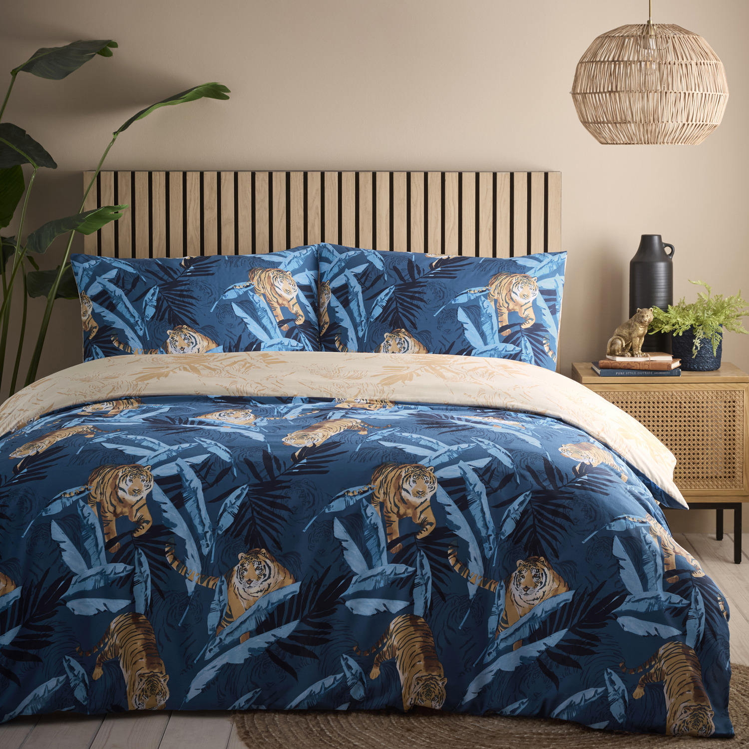 Charlotte Thomas Tiger Bed Duvet Cover And Pillowcase Set - Tiger Double Bed Duvet Set