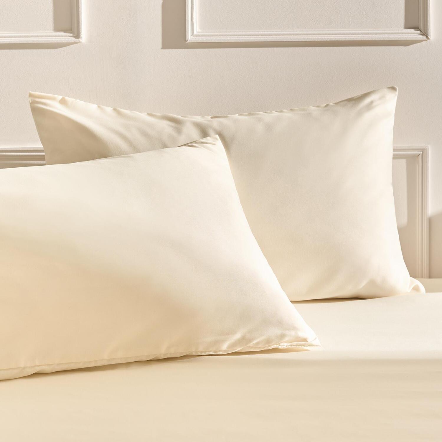 OHS 2 Pack Soft Microfibre Wrinkle Resistant Housewife Pillowcases in Ivory | Size: Standard Pillow Case