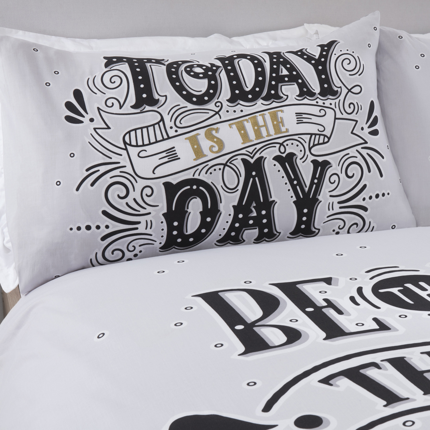 Todays The Day Duvet Set - Multi Double