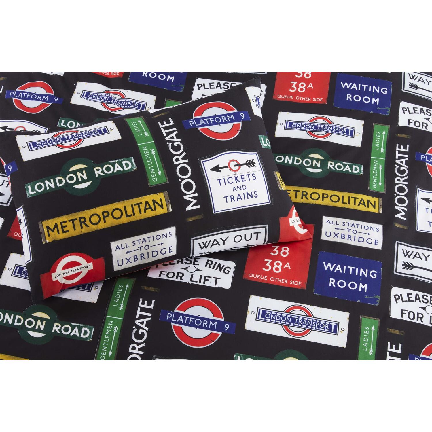 London Signs Duvet Cover Set - Black Single