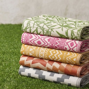 Grey / 300in Homescapes Outdoor Rug Luxury Waterproof Reversible Recycled, Grey Zoe Geometric shot 16397704