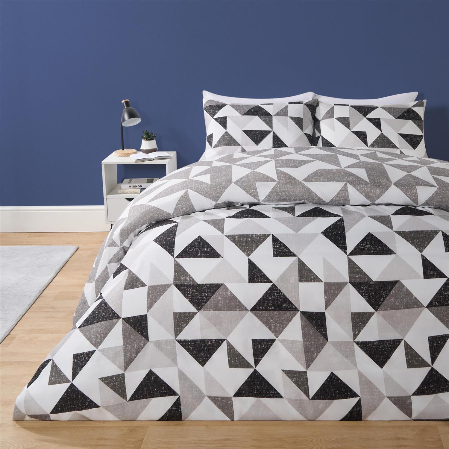 Geo Shapes Duvet Cover Set - Black Single