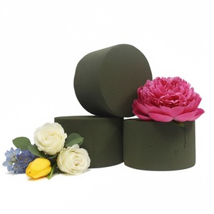 3 Round Floral Foam Blocks Green Cylinder Wet Foam Discs 8cm x 5cm
