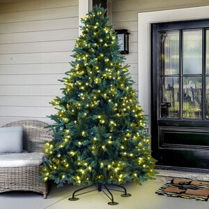 The Pre-lit Outdoor Woodland Pine Tree