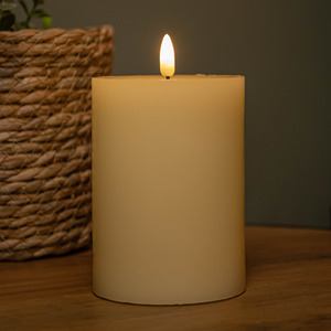 Melted Pool Effect Candle with Timer Function