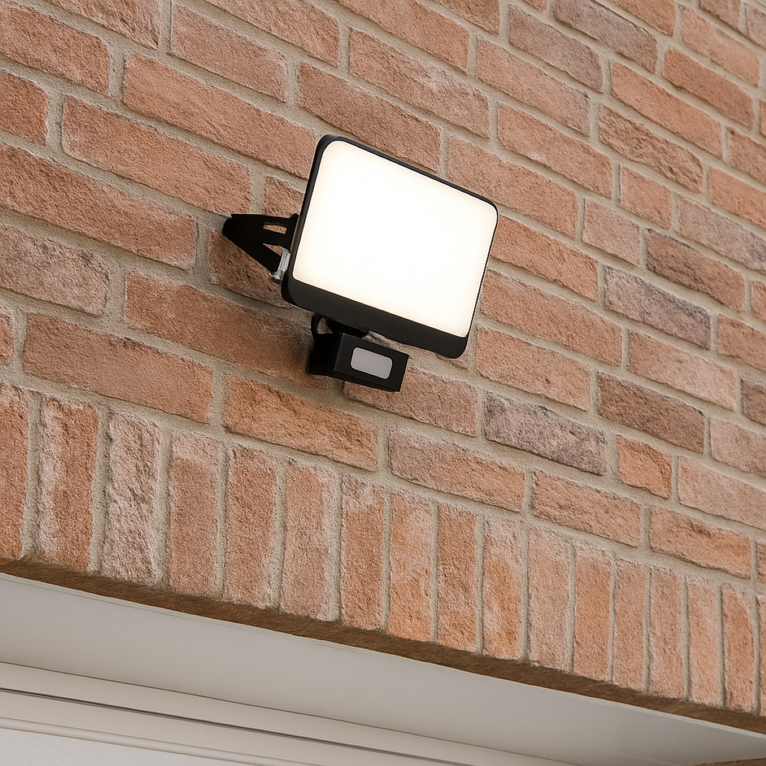 Cgc Parry 50w Led Pir Motion Sensor Floodlight Black Body Front White Diffuser - Black
