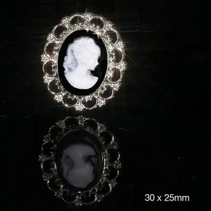 Pack of 10 Vintage Black And White Cameo Flat Back Embellishments