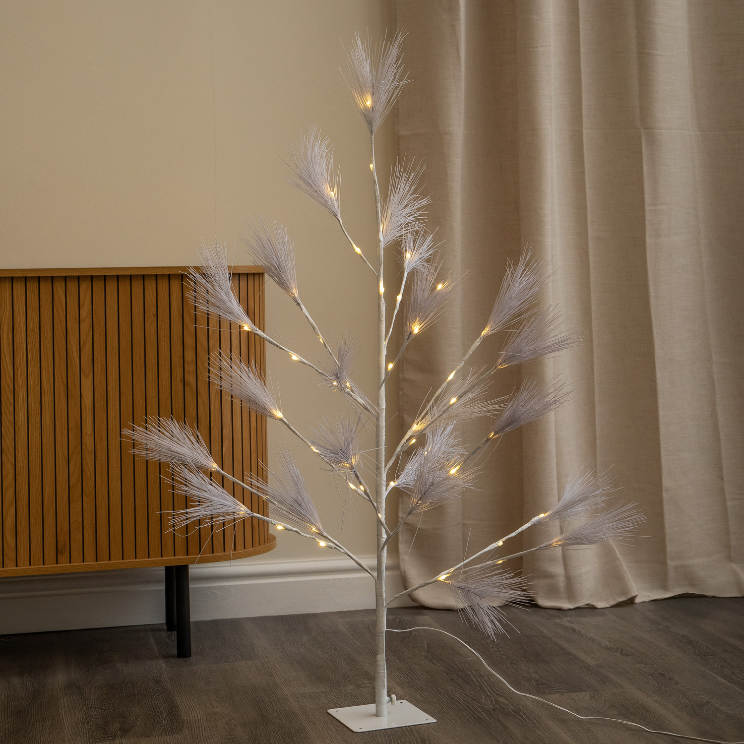 B&Q - 4Ft (1.2M) Light Up Feather Pine Christmas Tree With Warm White Leds - Image 2