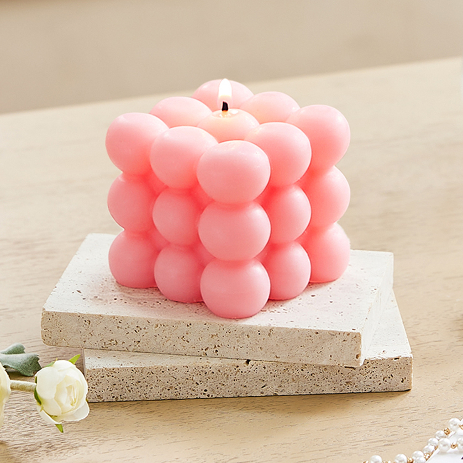 Livingandhome Rubik's Cube Scented Soy Wax Candle - Pink