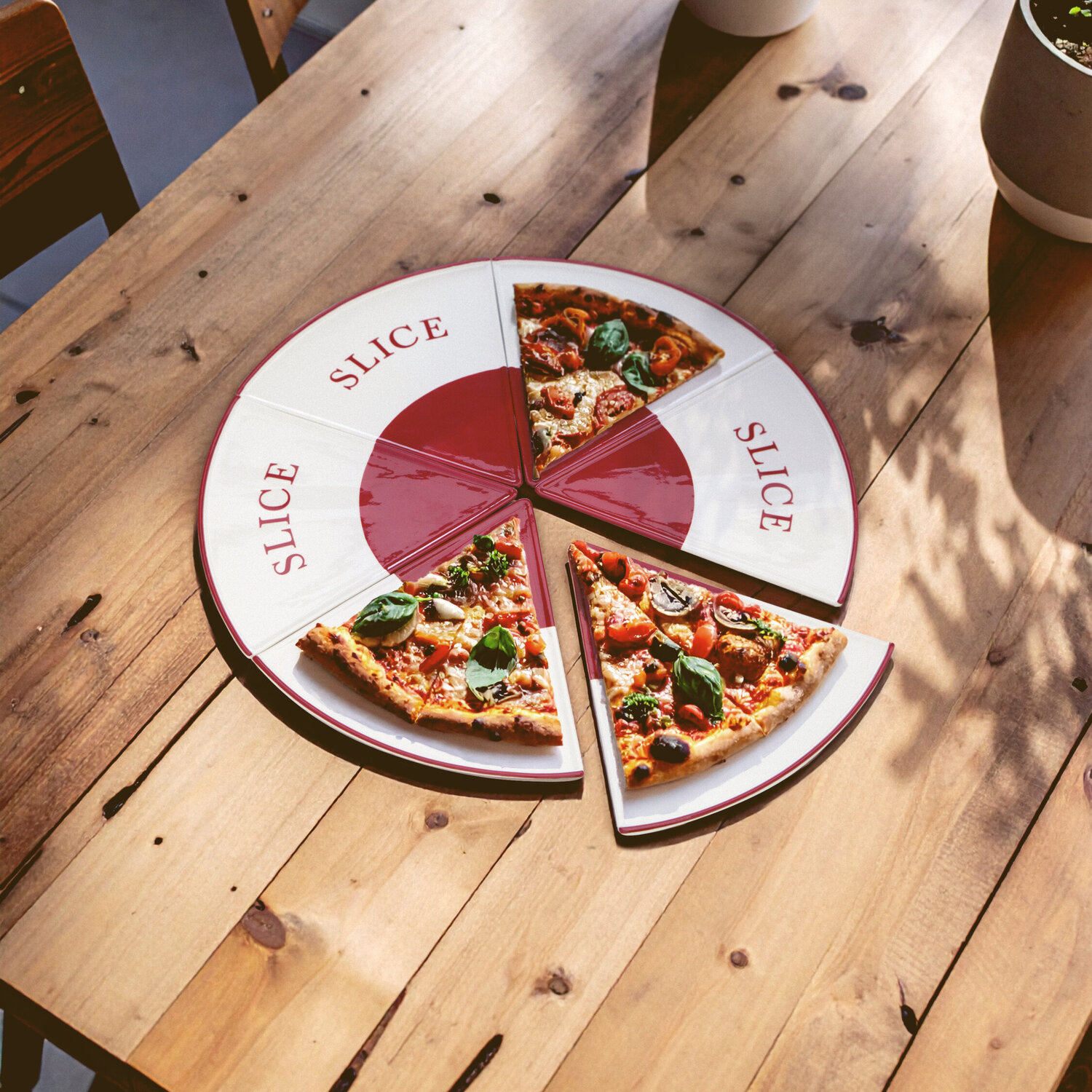 Hollywood Pizza 6 Slice Plates - Red