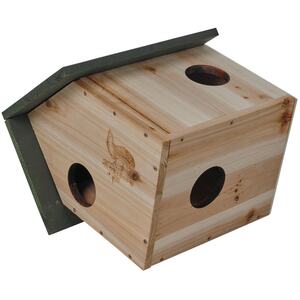 Hanging Squirrel Shelter - Brown