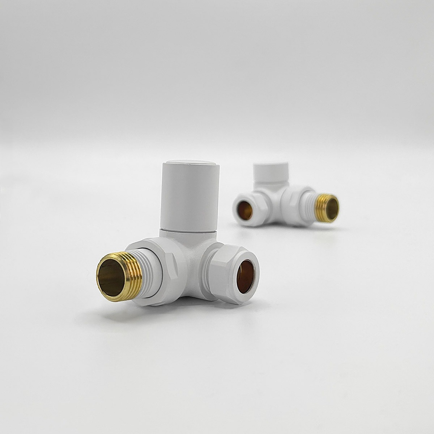 B&Q -  Corner White Manual Radiator Valve Set - Image 2