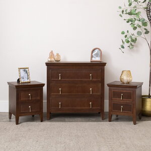 3 Drawer Wooden Reeded Chest Of Drawers And Pair Of 2 Drawer Bedside Tables - Georgian Collection