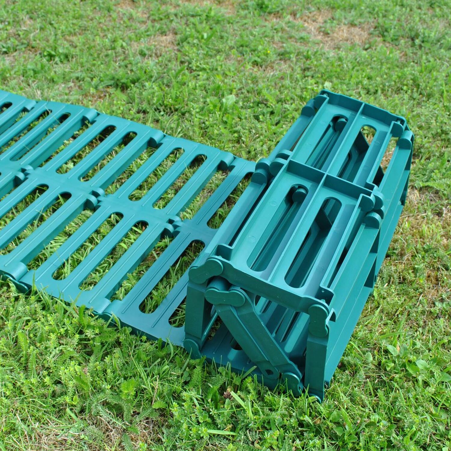 Roll Out Green Plastic Garden Track Path 3m Roll