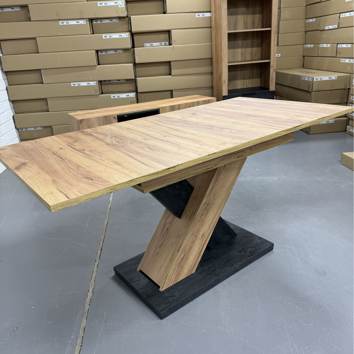 Enzo 01o Dining Table - Oak Black Concrete Effect