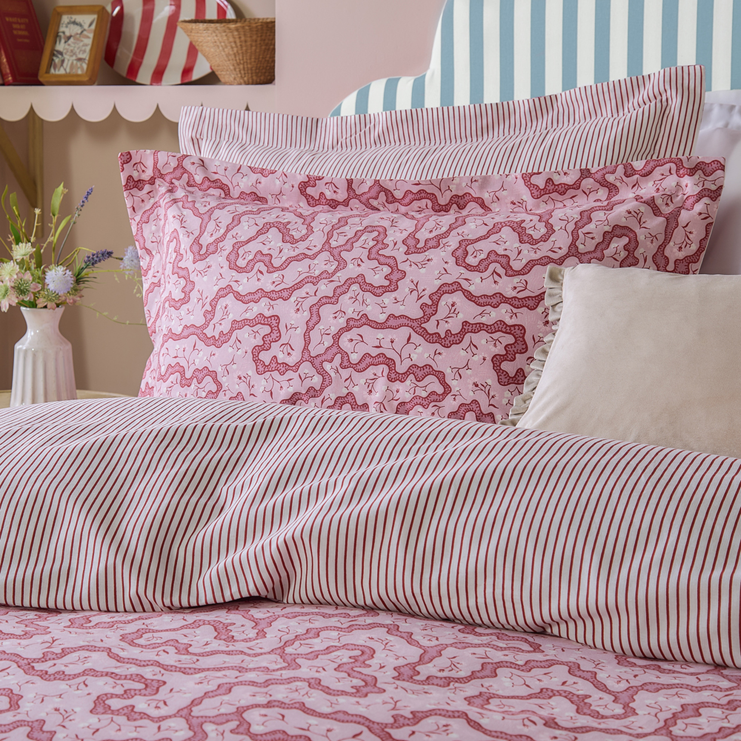 Brianna Floral Cotton Duvet Cover Set - Cherry Superking