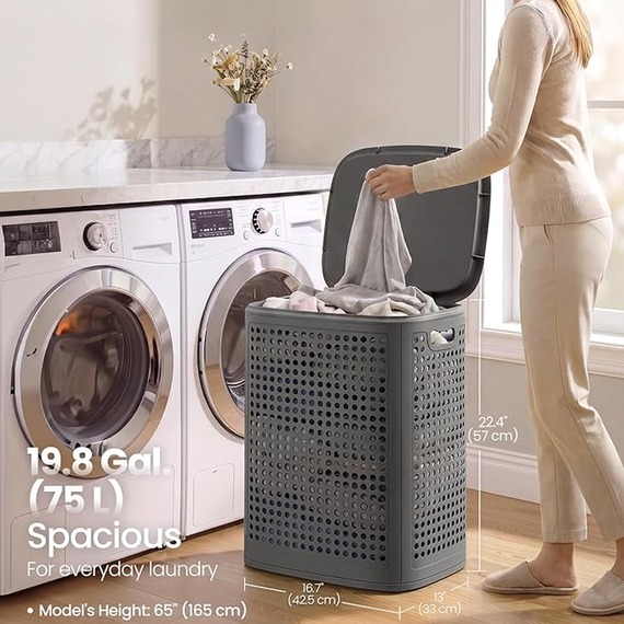 SONGMICS 75L Slim Plastic Laundry Hamper with Lid