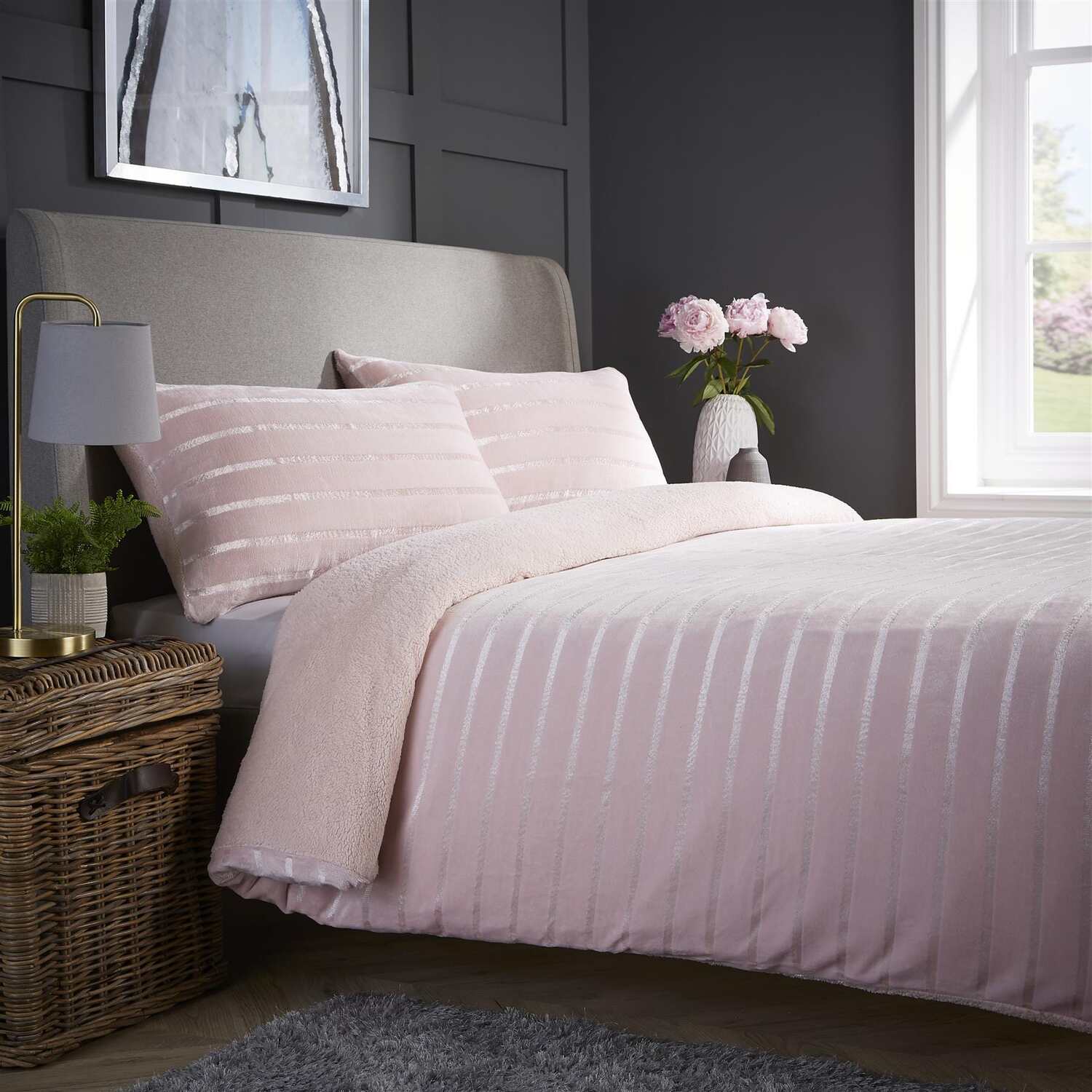 Stripe Teddy Reversible Duvet Set - Pink Double