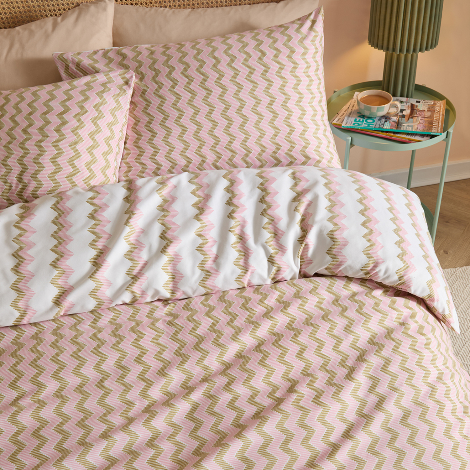 Izzie Reversible Soft Touch Duvet Cover Set - Green King