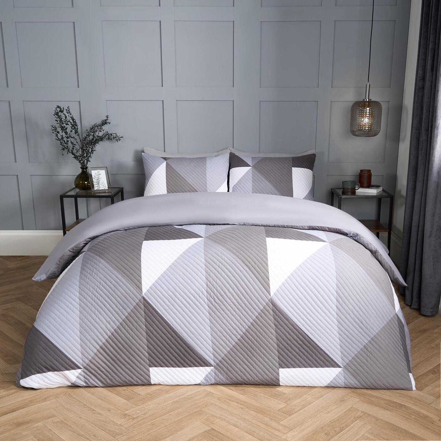 Ralph Geometric Pinsonic Duvet Set - Grey King