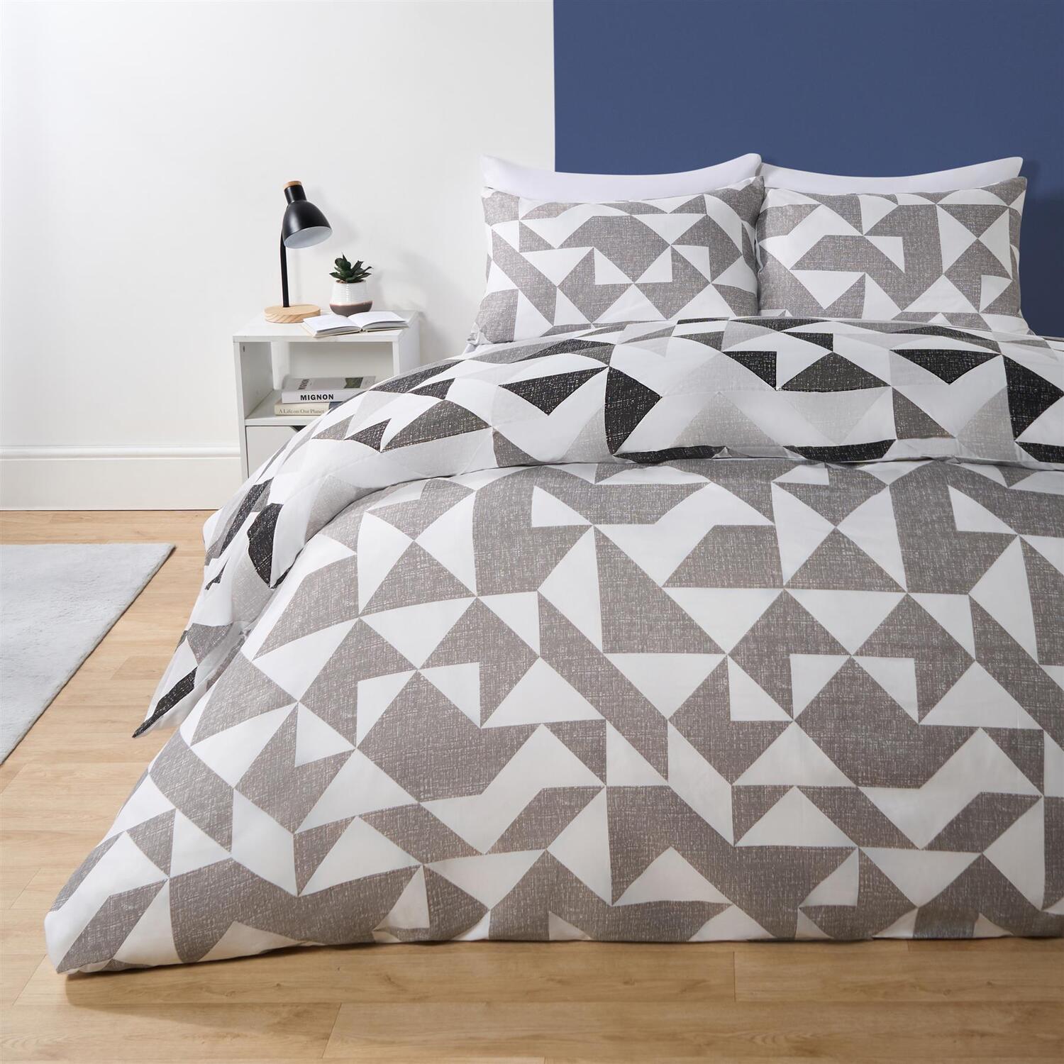 Geo Shapes Duvet Cover Set - Black Single