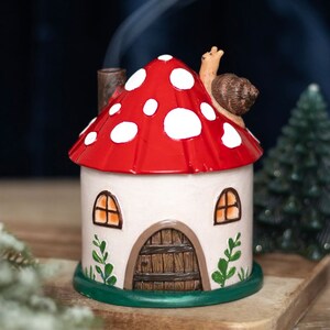 Mushroom House Incense Cone Burner For Cozy Atmosphere