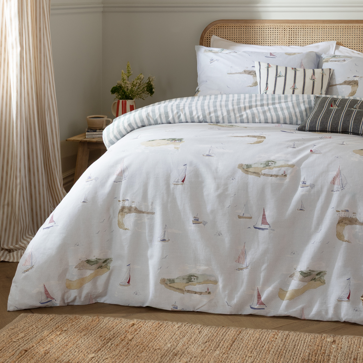 Abersoch Shore Reversible Cotton Duvet Cover Set - Sky Blue Superking