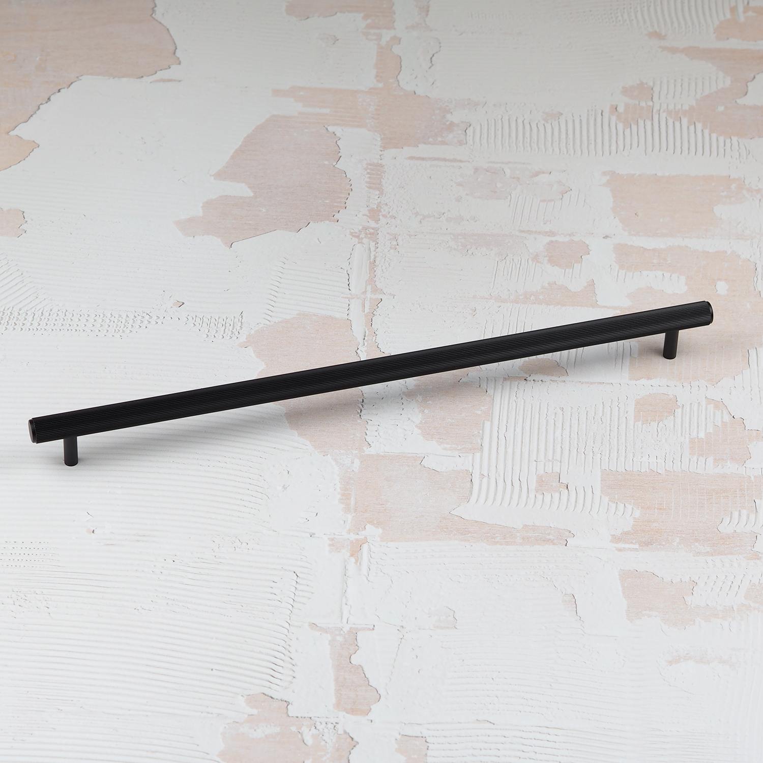 Reeded T-Bar Handles & Coordinating Pull in Multiple Finishes - Image 4