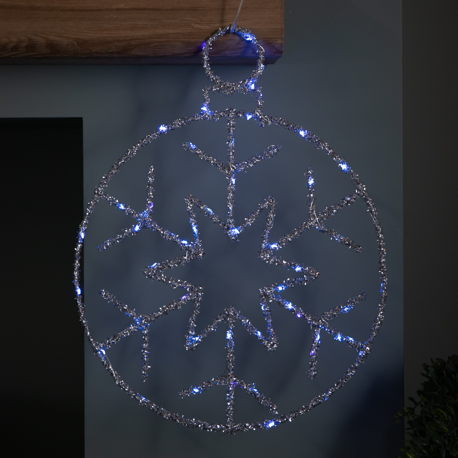 Light/Silver/Blue 49Cm Battery Powered Up Christmas Snowflake Ball With Twinkling Leds - Image 5