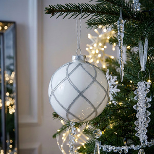 Interwoven Diamond Pattern Glitter Wrapped Bauble