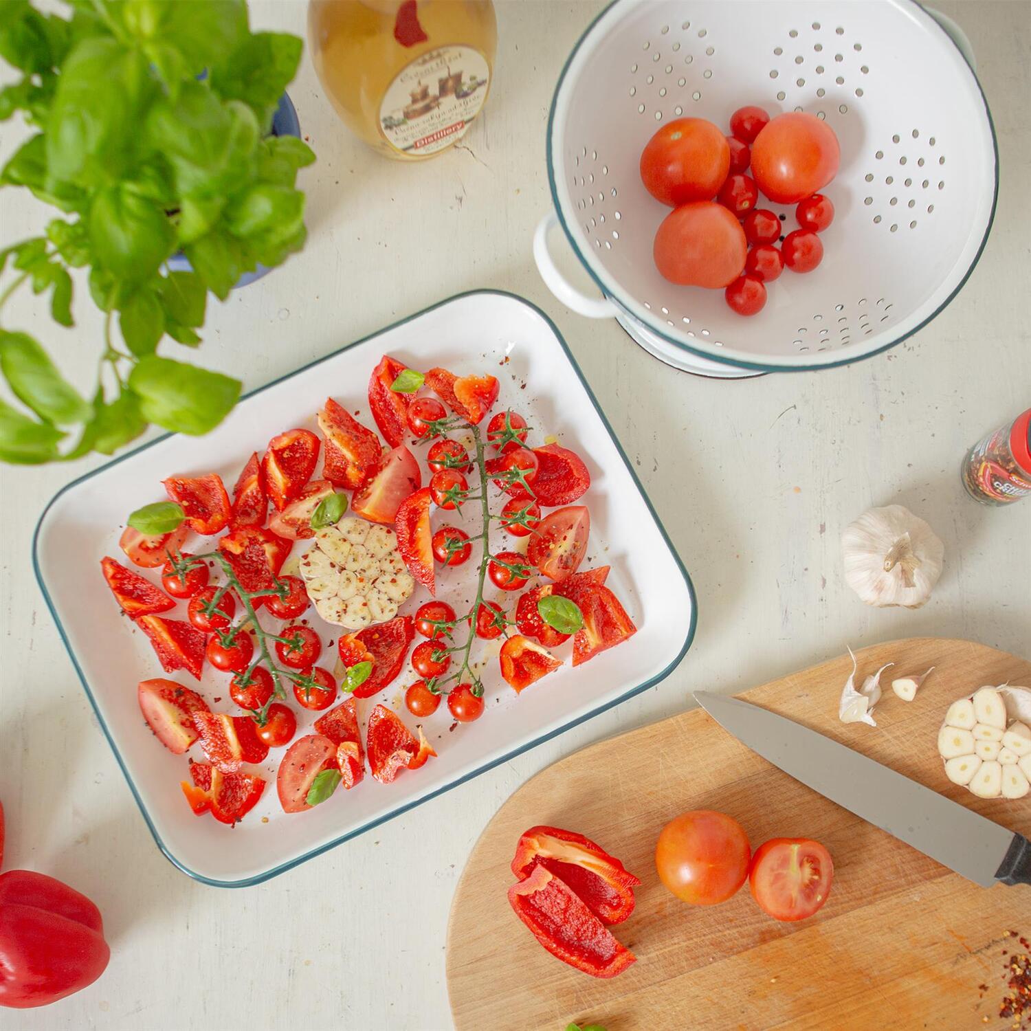 Image of White Rectangle Enamel Baking Tray -&hellip;