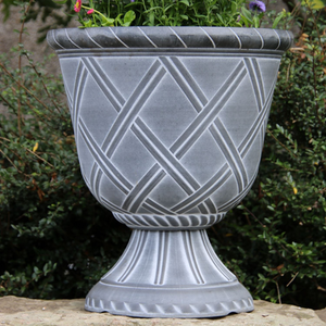 Lattice Urn