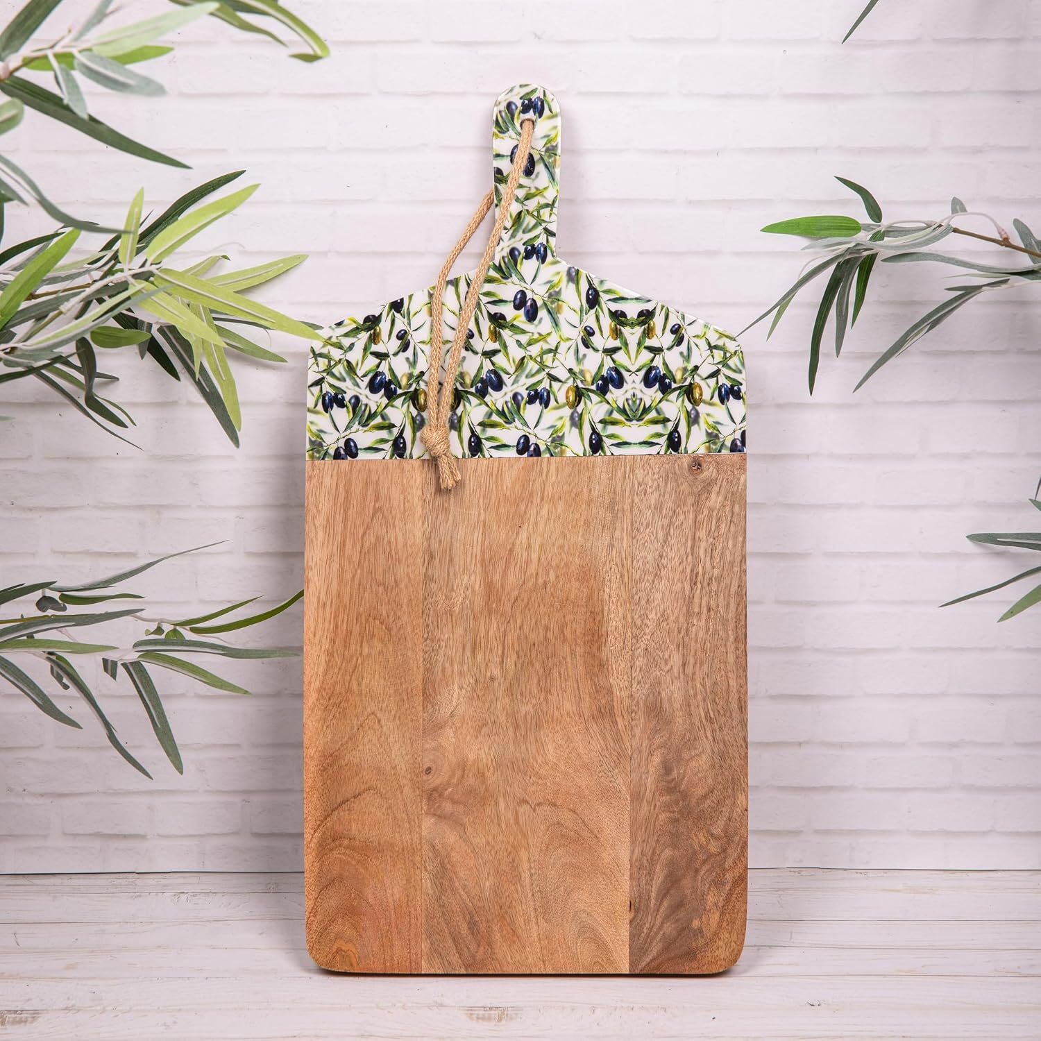 Image of Olive Enamel Charcuterie Chopping Board Mango&hellip;