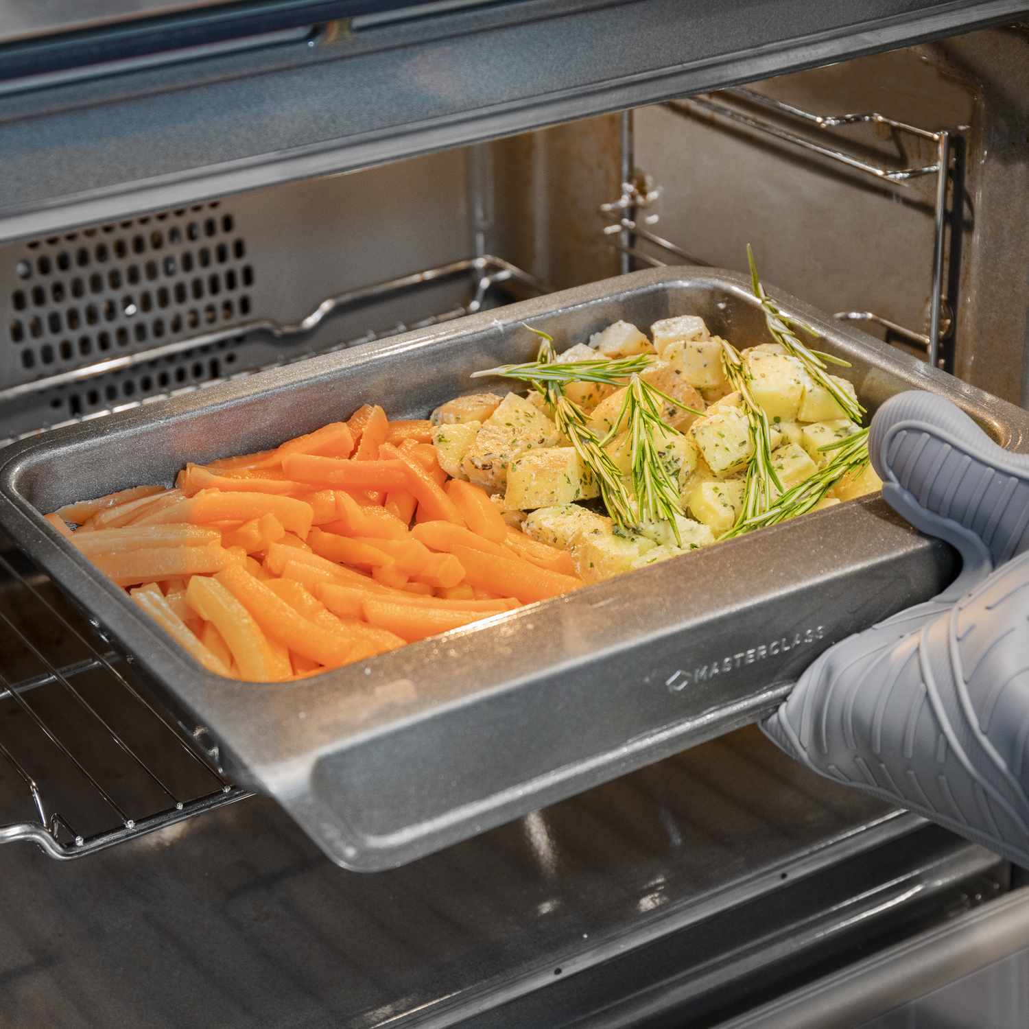 MasterClass Smart Stack Small Baking Tray - Grey