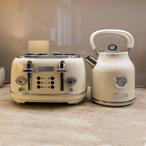 Charles Bentley 1.7L Kettle and 4 Slice Toaster Set
