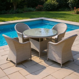 Sorrento 4 Seater Rattan Dining Round Garden Table