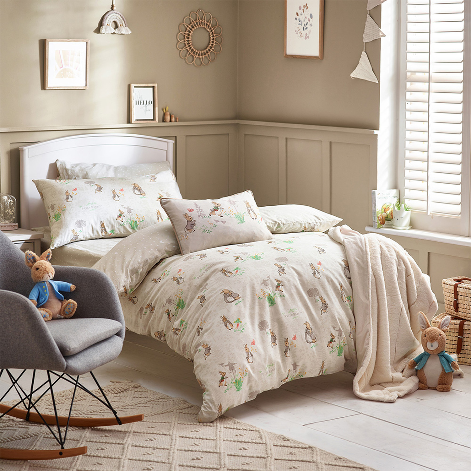 Peter Rabbit Classic Reversible Cotton Duvet Cover Set - Natural Single