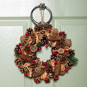 Winter Spice Hanging Christmas Wreath with Pine Cones Red Berries
