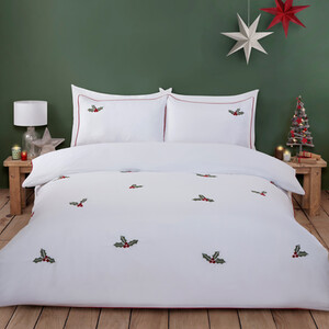 Holly and Berries Duvet Set