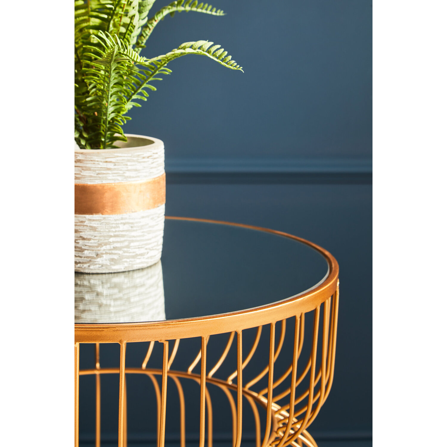 Avantis Gold Metal Wireframe Round Side Table - Gold