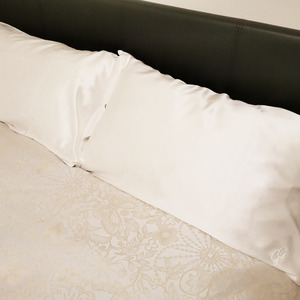 white White Mulberry Silk Pillowcase  shot 18639414