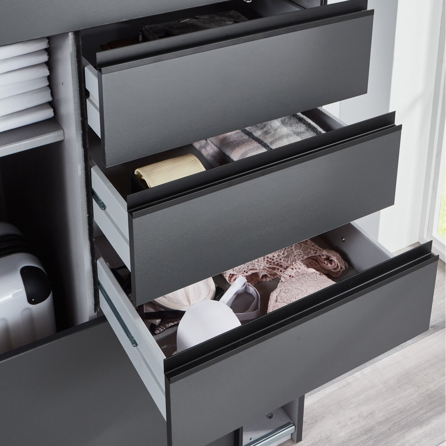 Saigon Solo Sliding Wardrobe - Oak 270cm Oak